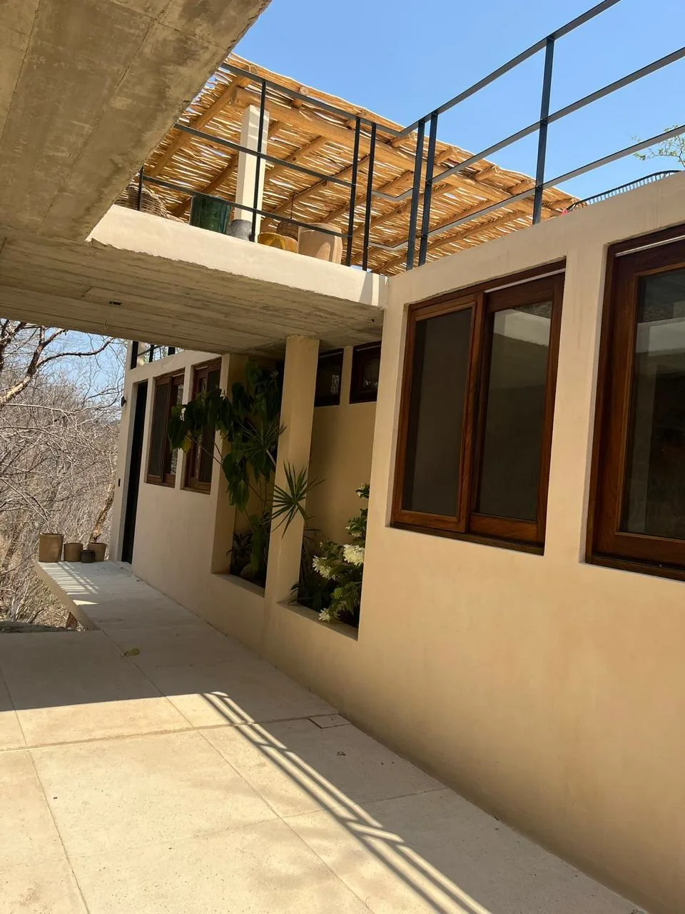 Casa Chololo — Fachada y terraza superior