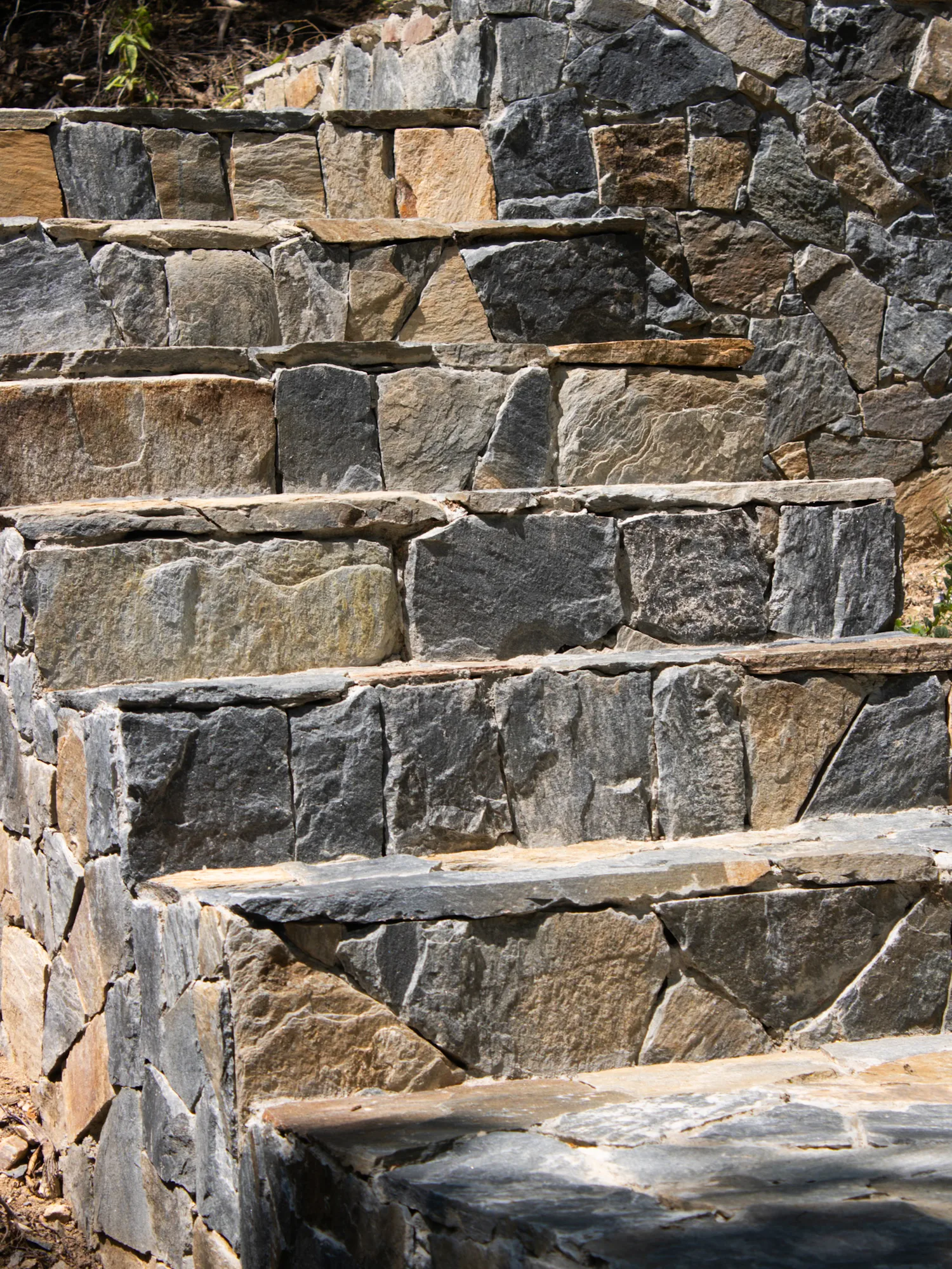 Casa Yuu’Kee — Escalera de piedra